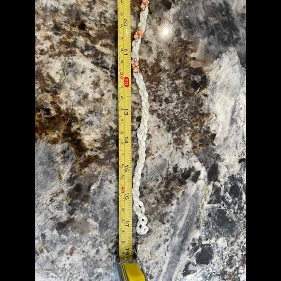 Fresh water pearl and corral beaded necklace with gold balls - Picture 4 of 4